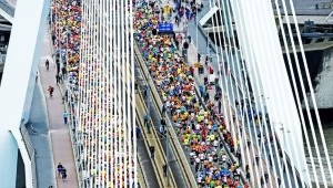 Marathon Rotterdam erasmusbrug